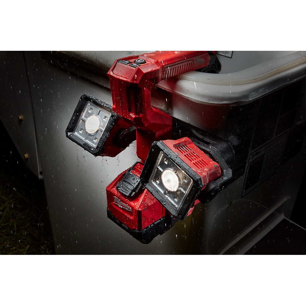 Milwaukee M18 Utility Bucket Light (Tool Only) from GME Supply